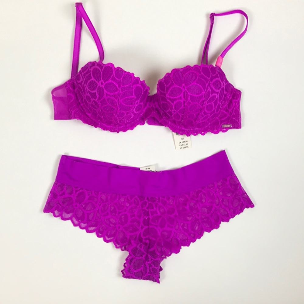 VS date night bra and cheekster